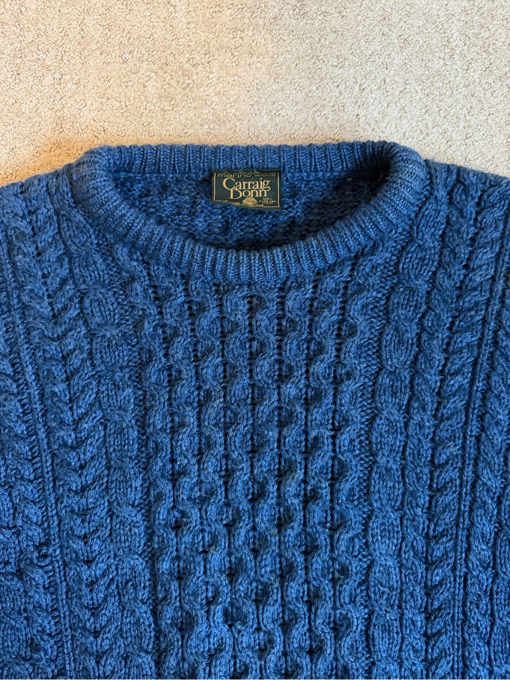 VTG Carraig Donn Merino Wool Made in Ireland Men's Blue Cable Knit Sweater